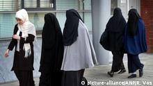 ابتداءً من يوم الأحد يُحظر لبس النقاب في الأماكن العامة بالنمسا