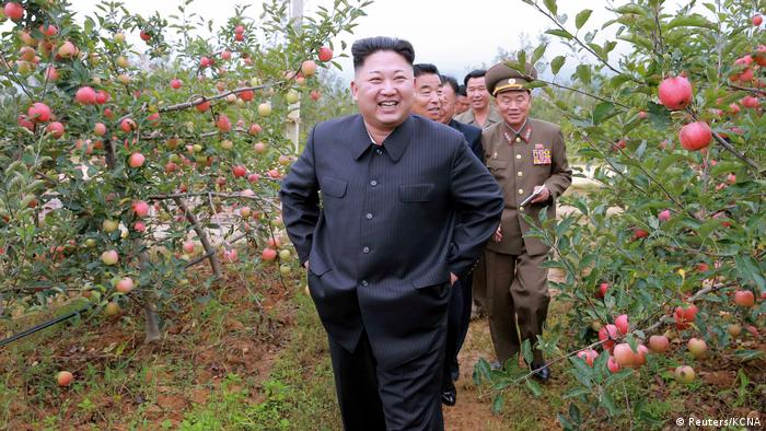 Nordkorea Besuch Kim Jong-Un Produktionstätte Lebensmittel (Reuters/KCNA)