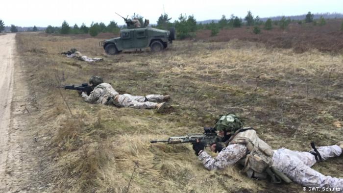 Маневры латвийских вооруженных сил (Фото из архива)