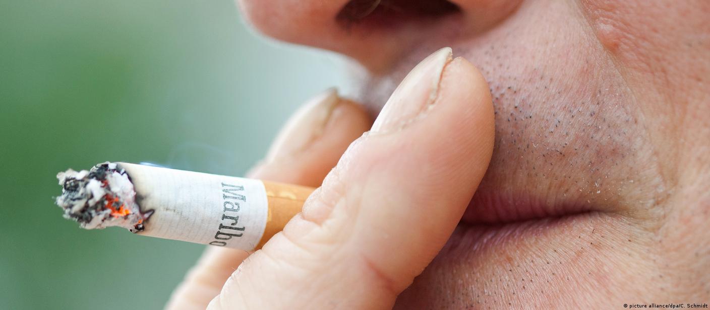 US to cut nicotine levels in cigarettes