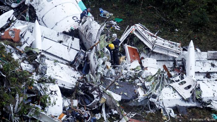 Escena del sitio donde se estrelló el avión de Lamia