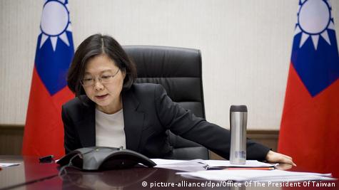 蔡英文与特朗普通电现场 蔡英文与特朗普通电现场