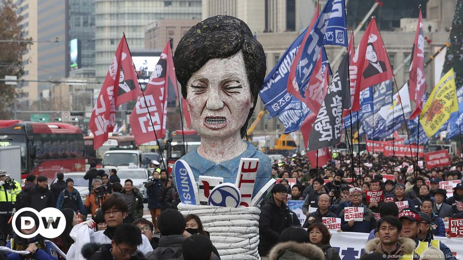 South Korea's Unending Political Crisis – DW – 02/03/2017