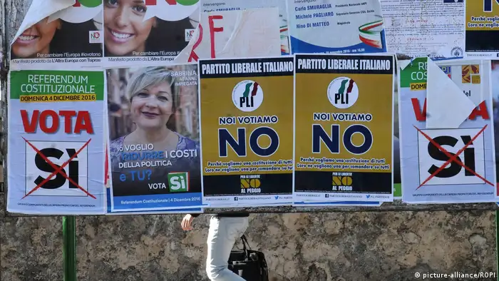 Italien Referendum Plakate