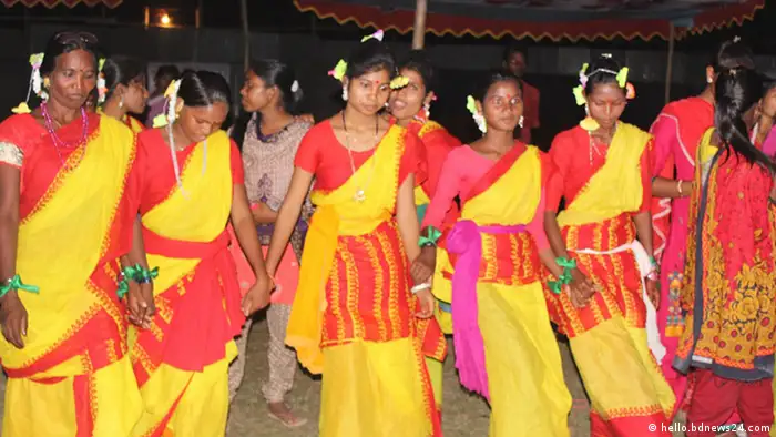 Bangladesch Sohrai Festival (hello.bdnews24.com)