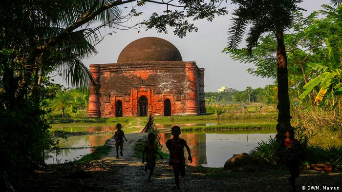 Bangladesch UNESCO Weltkulturerbe Historische Moscheenstadt Bagerhat (DW/M. Mamun)