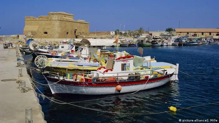 Zypern Paphos Hafen (picture-alliance/J. Mille)