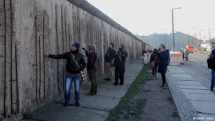 Erinnerungskultur in Guatemala Besuch Berliner Mauer, photo: DW/M. Vidal