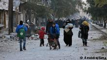 Syrien Flüchtende aus dem östlichen Aleppo (Reuters/Sana)