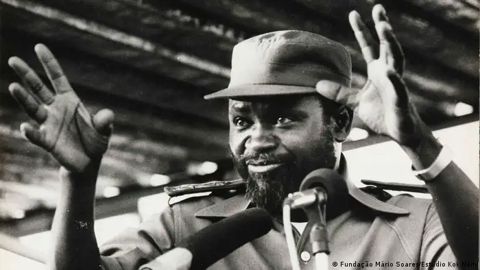 Ausstellung Fotos von Samora Machel (Fundação Mário Soares/Estúdio Kok Nam)