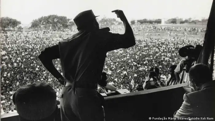 Ausstellung Fotos von Samora Machel (Fundação Mário Soares/Estúdio Kok Nam)