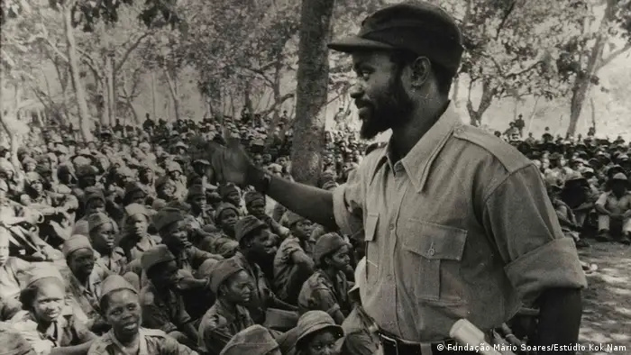 Ausstellung Fotos von Samora Machel (Fundação Mário Soares/Estúdio Kok Nam)