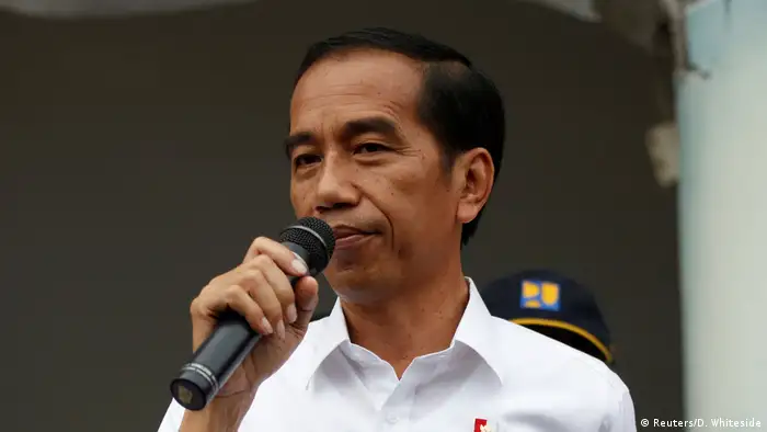 Indonesien Präsident Joko Widodo im Erdbebengebiet