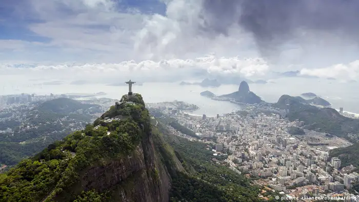 Rio de Janeiro Skyline Zuckerhut