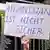 Demo gegen geplante Abschiebung am Frankfurter Flughafen