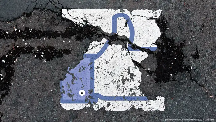 Symbolbild Facebook - Datenschutz & Gewalt & Hass & Fake News