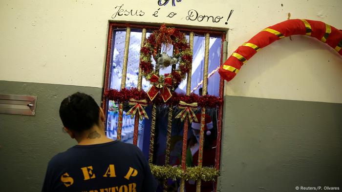 Brasilien Weihnachten im Gefägnis (Reuters/P. Olivares)