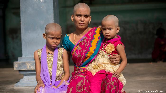 Indien Frauen Rasur der Haare aus religiösen Gründen Schönheitsindustrie Perücken Herstellung (Getty Images/A.Joyce)