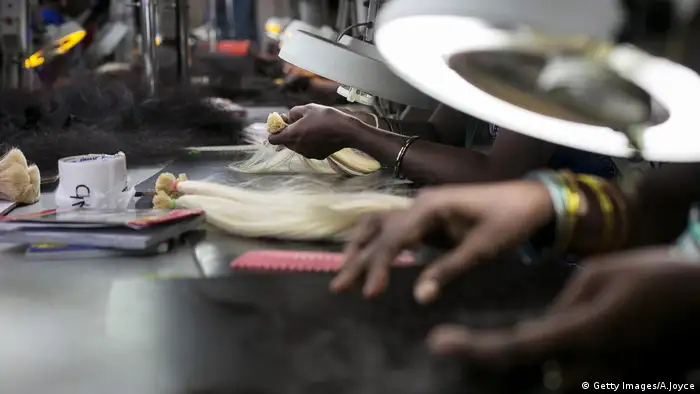 Indien Frauen Rasur der Haare aus religiösen Gründen Schönheitsindustrie Perücken Herstellung (Getty Images/A.Joyce)