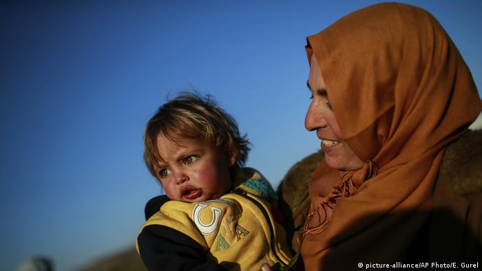 Türkei syrische Flüchtlinge aus Idlib (picture-alliance/AP Photo/E. Gurel)