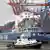 Containerschiff im Hamburger Hafen (Quelle: dpa)