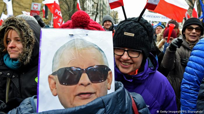 Polen Protesten gegen polische Regierung in Warschau