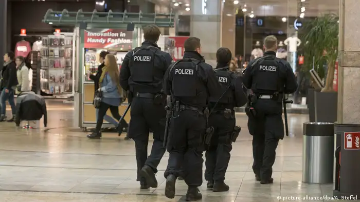 Deutschland Anti-Terror-Einsatz im Centro Oberhausen