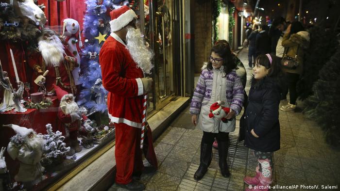 Iran - Weihnachten im Iran (picture-alliance/AP Photo/V. Salemi)