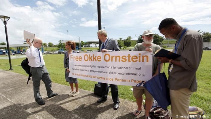 Panama Unterstützer von inhaftiertem Journalisten Okke Ornstein (Imago/EFE/A. Bolivar)