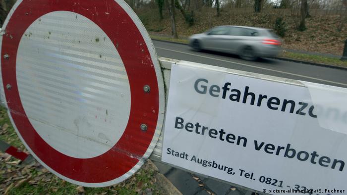 Mega-Evakuierung nach Bombenfund in Augsburg | Aktuell Deutschland | DW