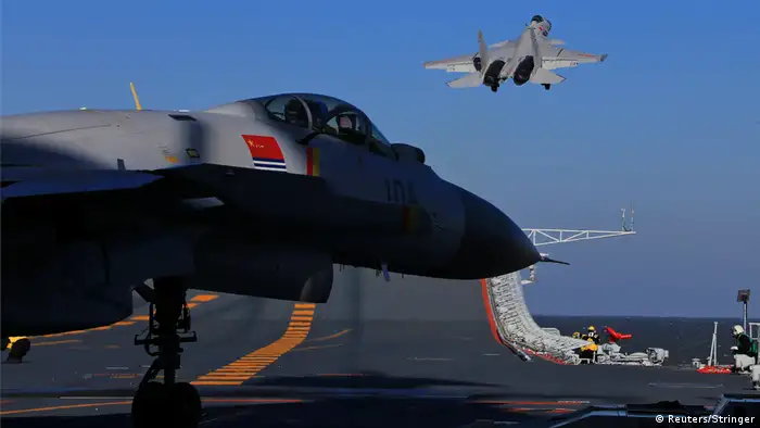China Flugzeugträger Übung (Reuters/Stringer)