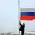 Russland Krasnojarsk Staatstrauer Flagge Flugzeugabsturz