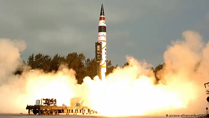 Indien - Raketentest (picture-alliance/dpa/DRDO)