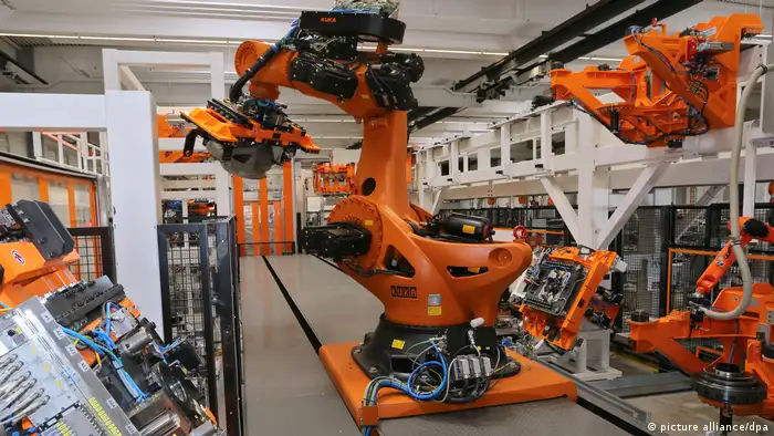 Deutschland Roboterhersteller Kuka (picture alliance/dpa)