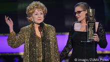Debbie Reynolds und Carrie Fisher beim 21. Screen Actors Guild Awards (imago/ZUMA Press)