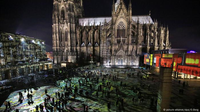 Köln Silvester Domplatte Dom Sicherheit Polizei 2016 2017