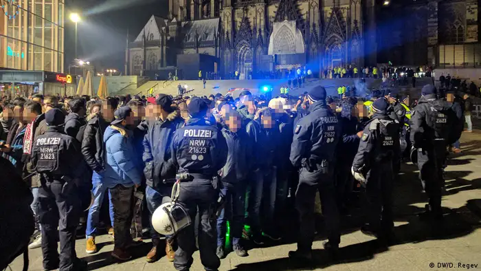 Deutschland Köln - Domplatte zur Silvesternacht