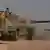 Syrien Panzer der türkischen Armee beim Angriff auf IS Positionen nahe Beraan