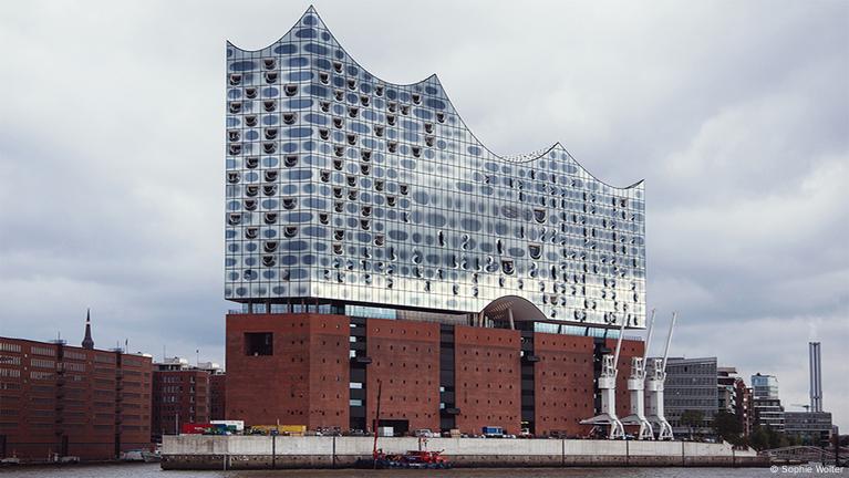 ELBPHILHARMONIE ヘルツォーグ& de ムーロン Elbphilharmonie Hamburg / Herzog & de Meuron | ArchDaily