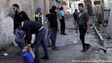 Syrien Damaskus Wasserkrise IS blockiert Wadi Barada (picture-alliance/dpa/Y. Badawi)