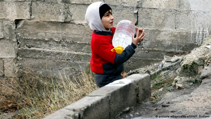 Syrien Wasserkrise in Damaskus (picture-alliance/dpa/EPA/Y. Badawi)