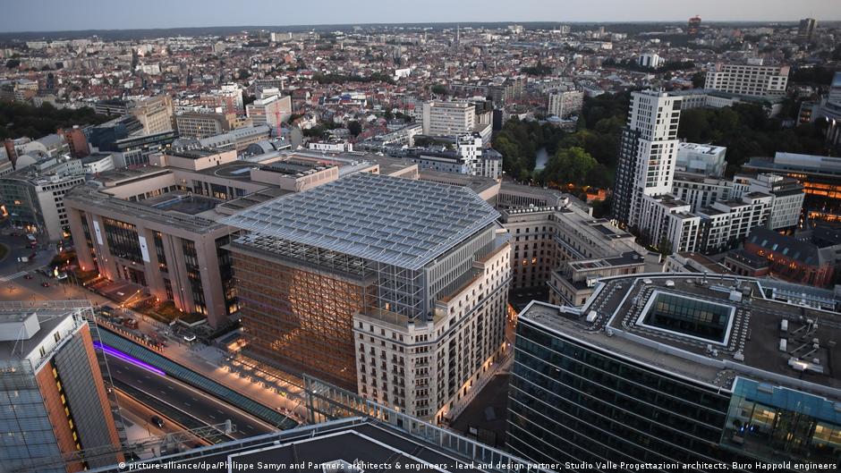 90 млрд євро мало: міністри оборони ЄС - про допомогу Києву