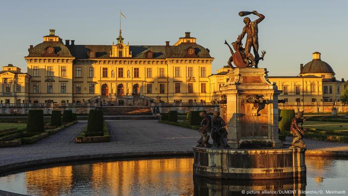 Stockholm S Drottningholm Palace Haunted By Ghosts Says Sweden S Queen Silvia News Dw 03 01 17