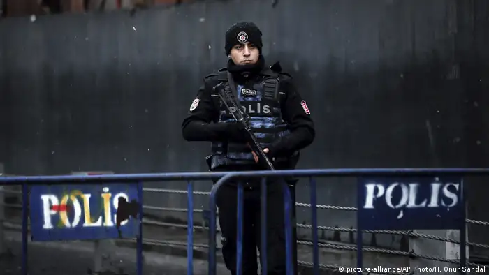 Türkei Polizist Symbolbild