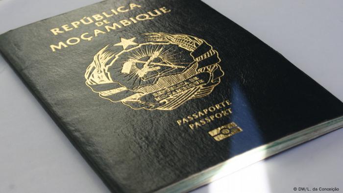 Burlas E Demora Na Obtencao De Passaportes Em Mocambique Mocambique Dw 05 01 17