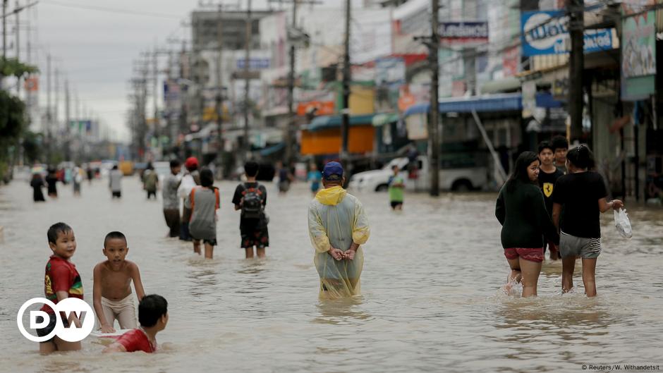 Floods Threaten Thailand As Death Toll Mounts – DW – 01/07/2017