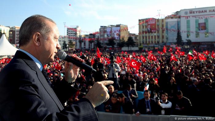 Türkei Präsident Recep Tayyip Erdogan in Sanliurfa (picture-alliance/AA/Y. Bulbul)