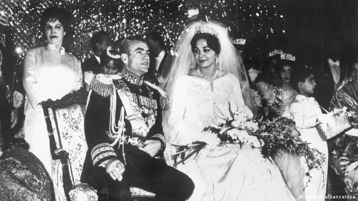 Iran wedding Shah of Persia and Farah Diba (photo alliance / dpa)