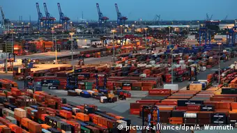 Deutschland Hamburg Hafen - Container Terminal Burchardkai