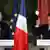 نیکلای سارکوزی، رئیس جمهور فرانسه (راست) و خوزه مانوئل باروسو ، رئیس کمیسیون اروپا، در نشست یکشنبه در پاریس